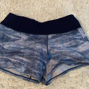 blue and white athletic lululemon shorts
